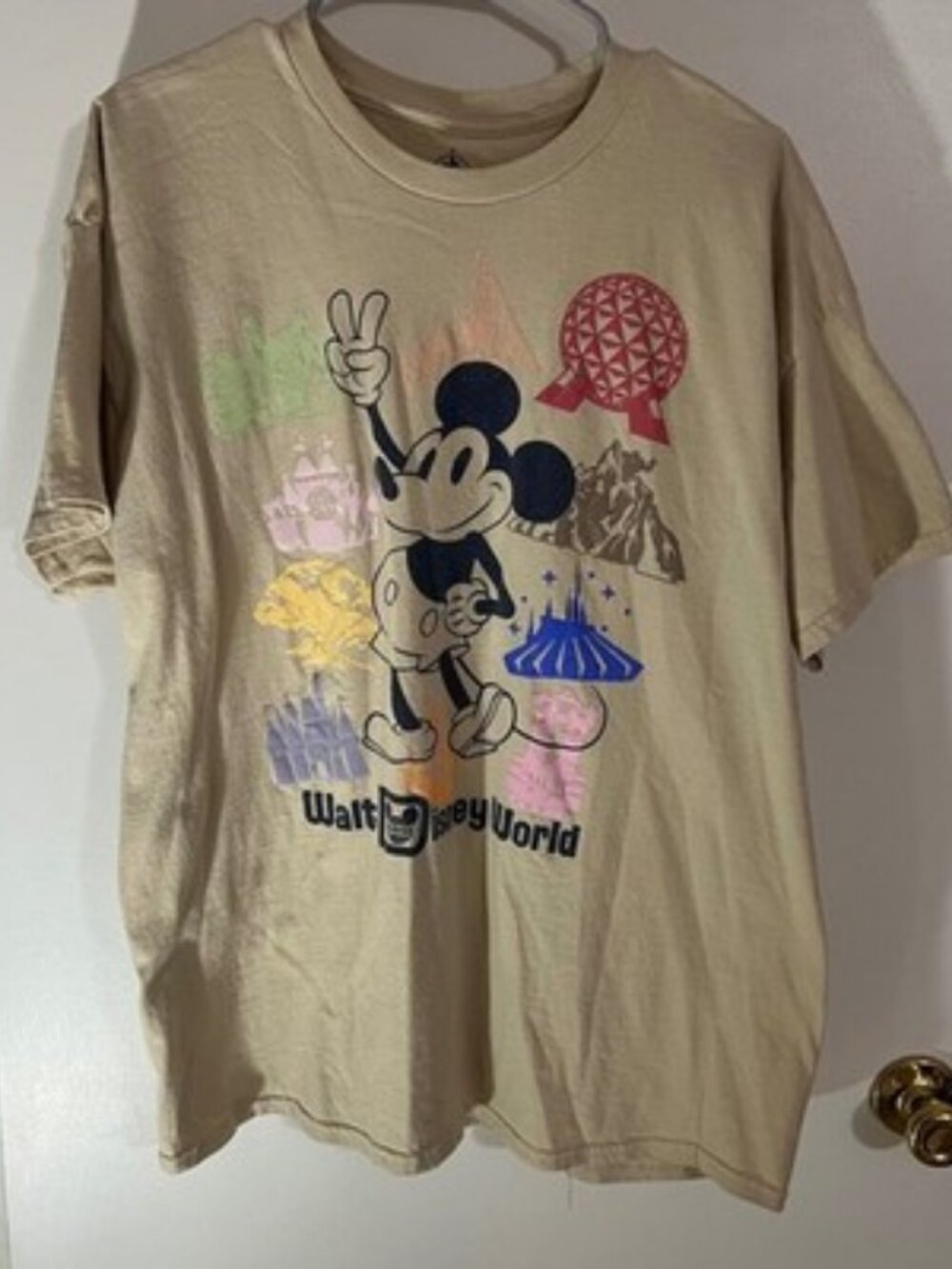 Walt Disney World Mickey Mouse Peace Sign T-Shirt Tan Cotton XL